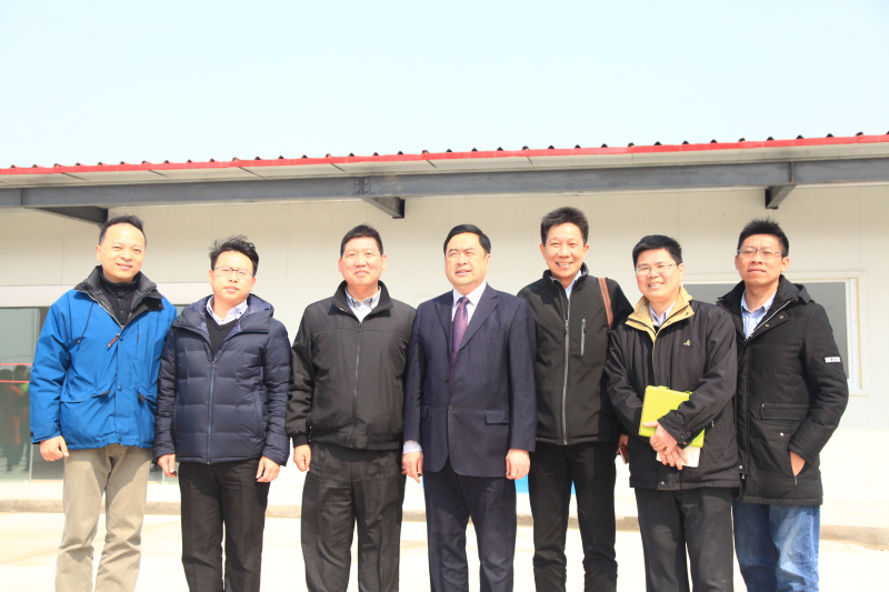 1496480417672751.jpg 12-趙振元同志與臺灣技術人員親切合影.jpg