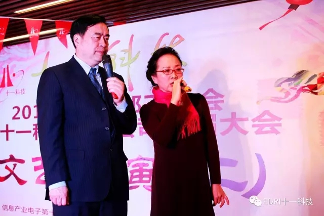 1496483647109549.jpg 14-趙振元、張小平夫婦合唱《長江之歌》.webp.jpg