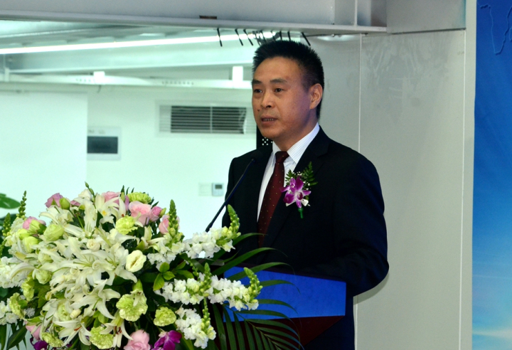 1496509520332006.jpg 5-成華區(qū)副區(qū)長鄧旭主持開業(yè)儀式.jpg