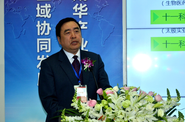 1496509781393726.jpg 18-信息產(chǎn)業(yè)電子第十一設(shè)計研究院科技工程股份有限公司董事長兼黨委書記趙振元做演講.jpg